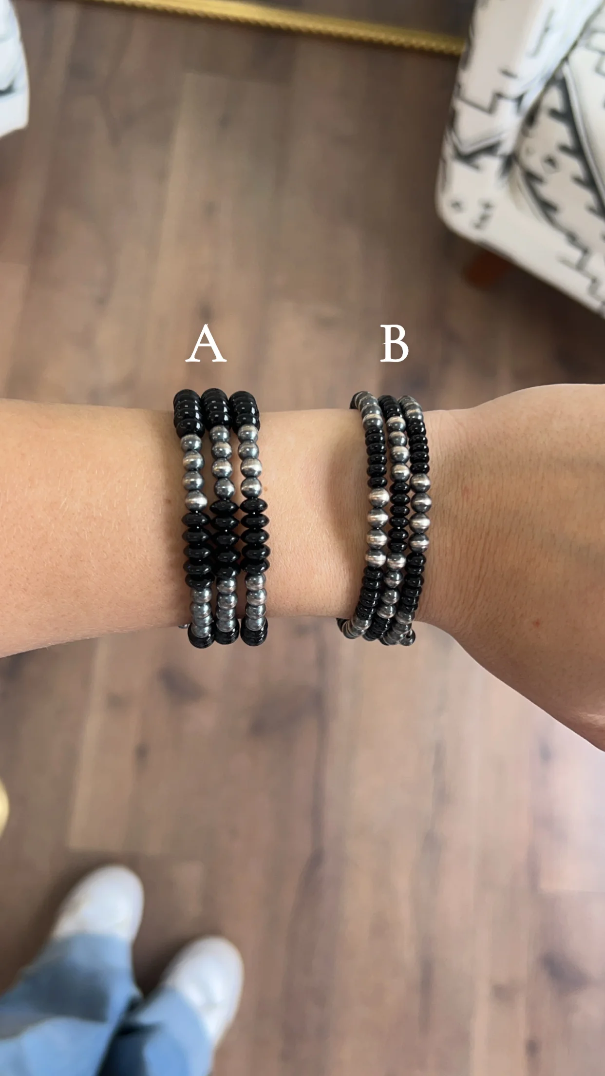 5mm Memory Wire Navajo Pearl Bracelet - Onyx - Image 2