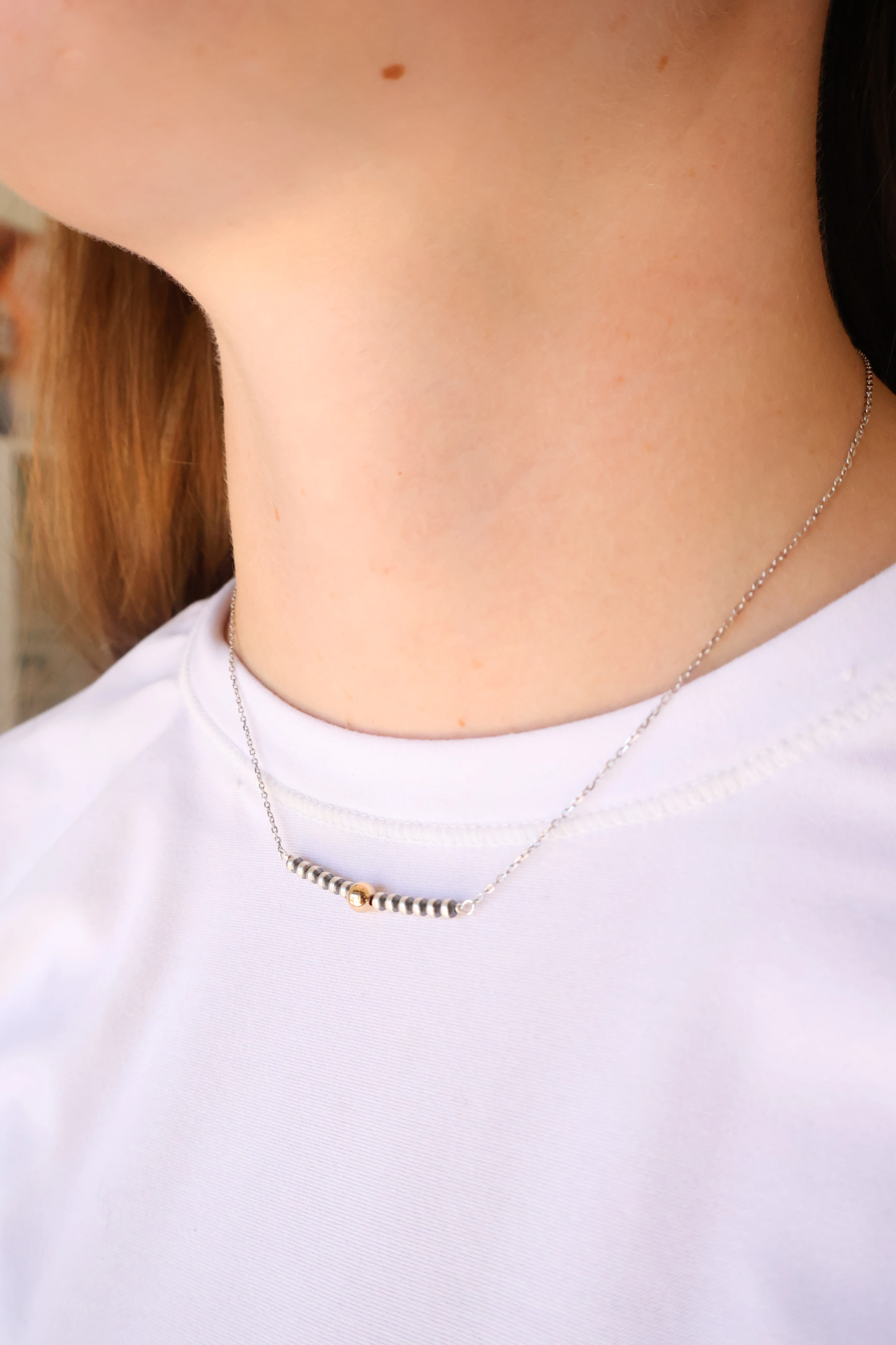 3-5mm Navajo Pearl- Gold Bar Necklace - Image 2