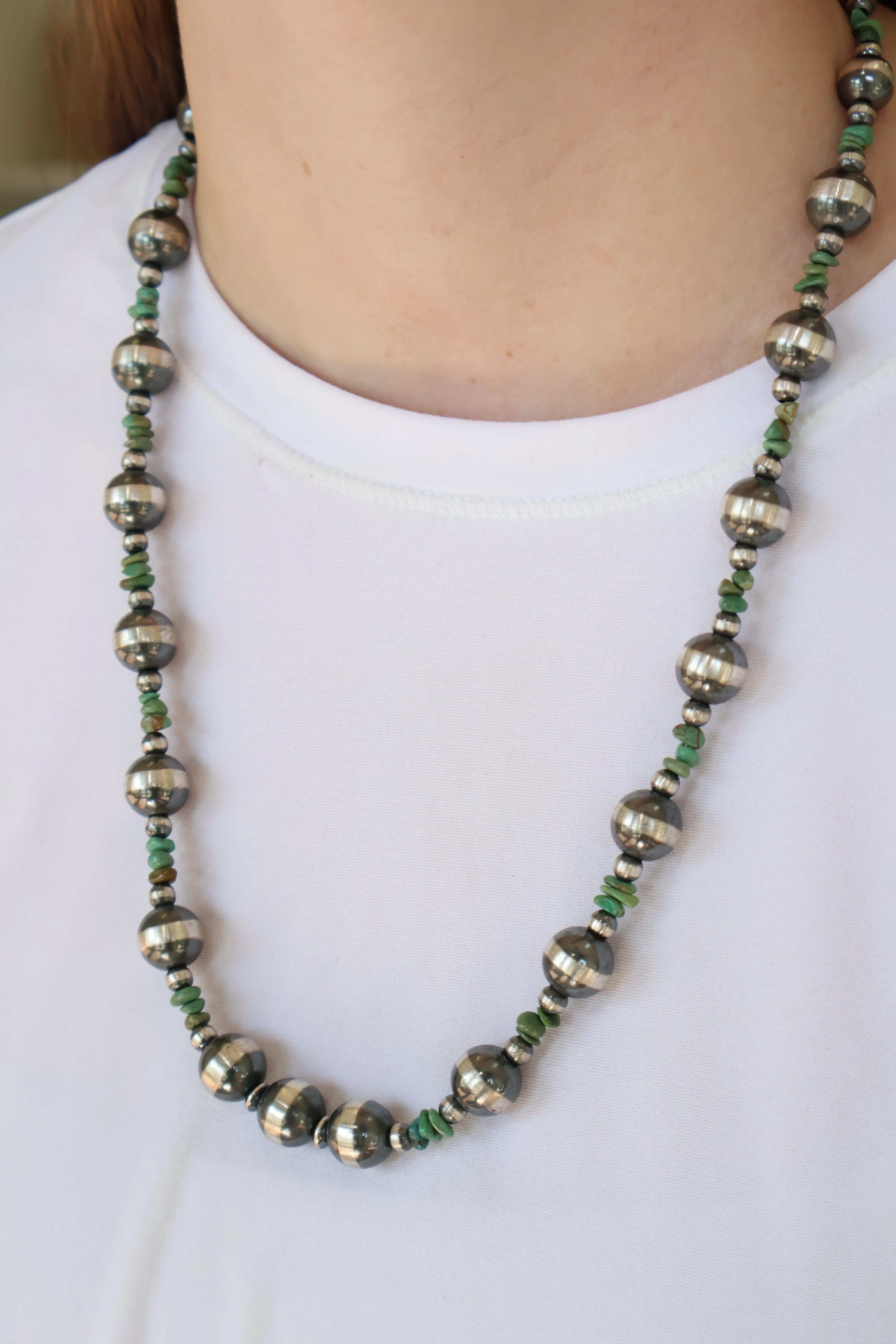 The Izza- Green 24 1/4" - Image 2